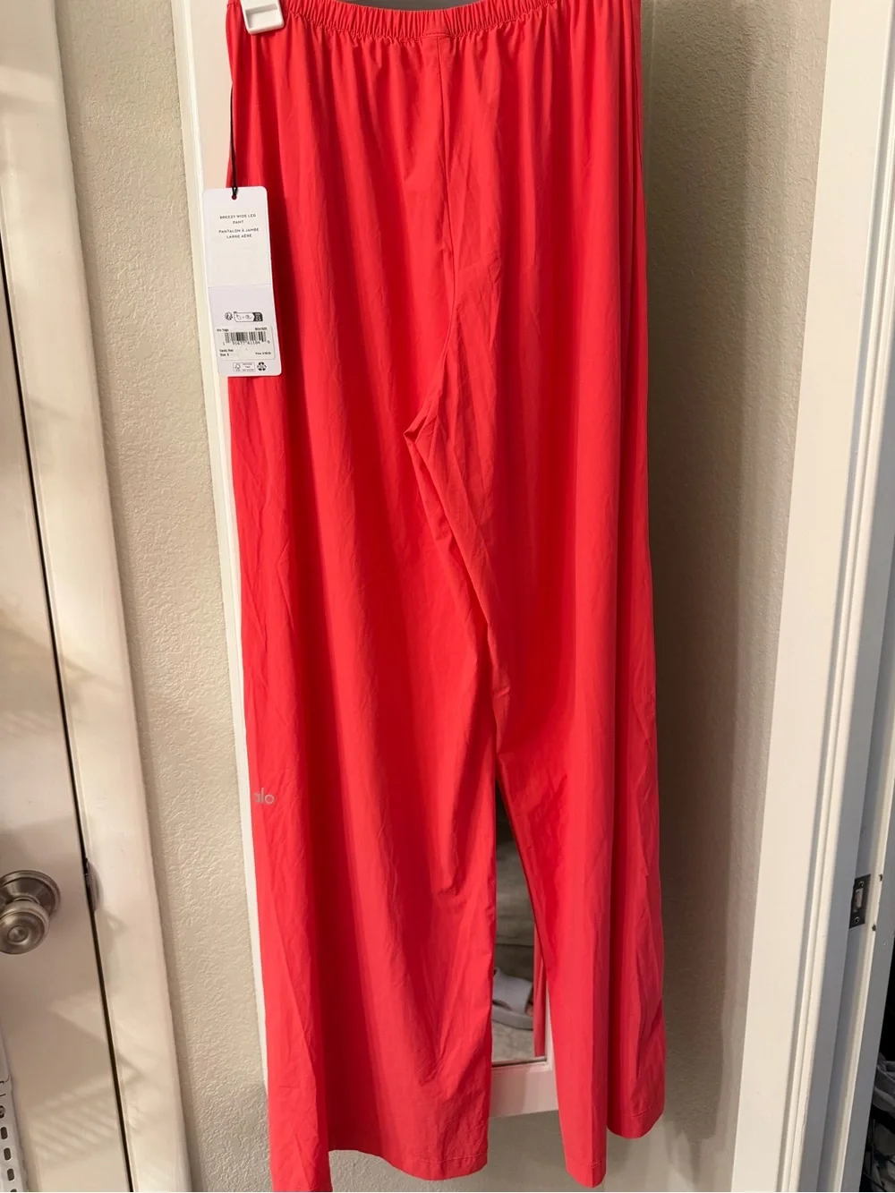 Alo Yoga Breezy Wide Leg Pant- CANDY RED